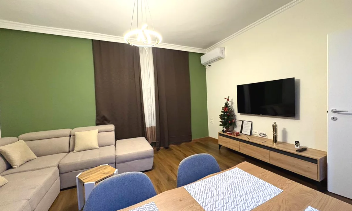 Shtepi me qera Apartament ne Tirane, 2+1, Mobilimi E mobiluar, Pagesa 750  Euro.