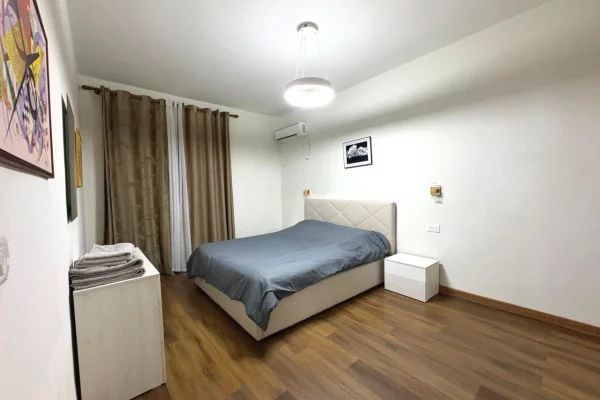 Shtepi me qera Apartament ne Tirane, 2+1, Mobilimi E mobiluar, Pagesa 750  Euro.