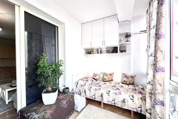 Shtepi me qera Apartament ne Tirane, 2+1, Mobilimi E mobiluar, Pagesa 470  Euro.