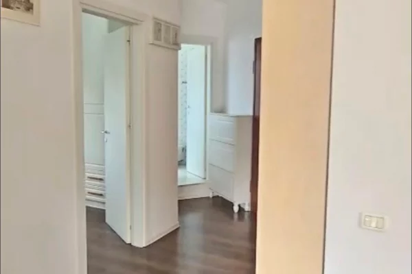 Appartamento in affitto a Tirana 3+1, Arredato