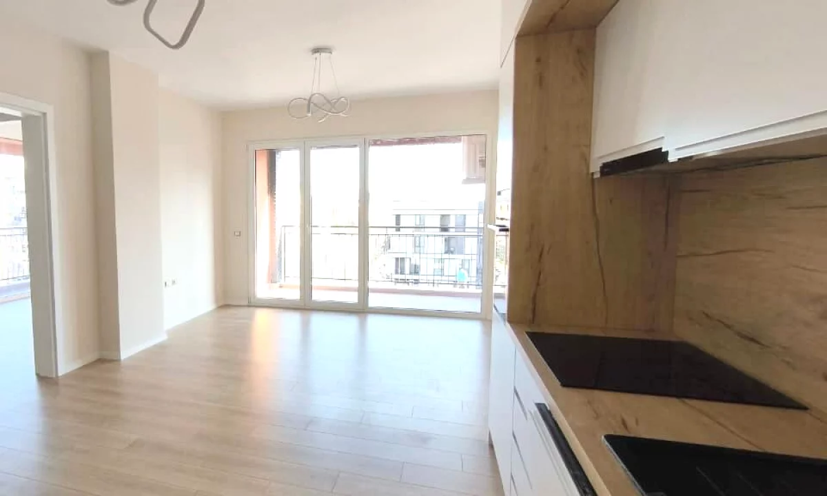 Apartment for rent in Tirana 2+1, Emty