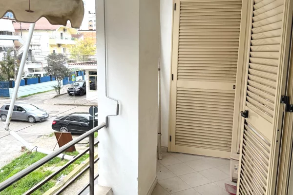 Appartamento in affitto a Tirana 2+1, Arredato