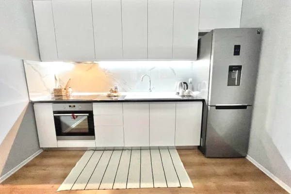 Shtepi me qera Apartament ne Tirane, 2+1, Mobilimi E mobiluar, Pagesa 700  Euro.