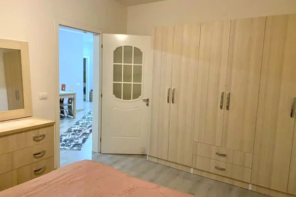 Appartamento in affitto a Tirana 2+1, Arredato