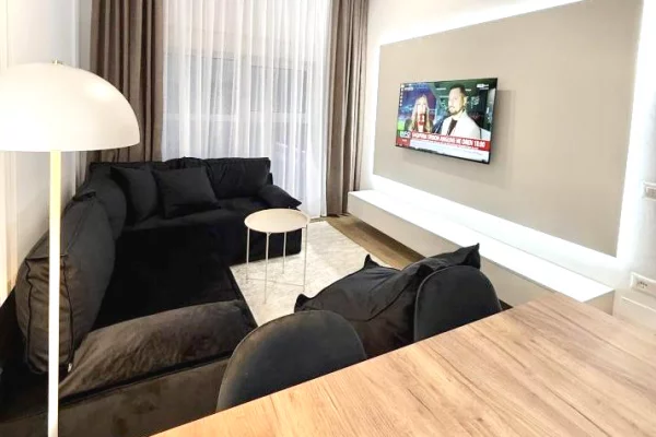 Appartamento in affitto a Tirana 1+1, Arredato