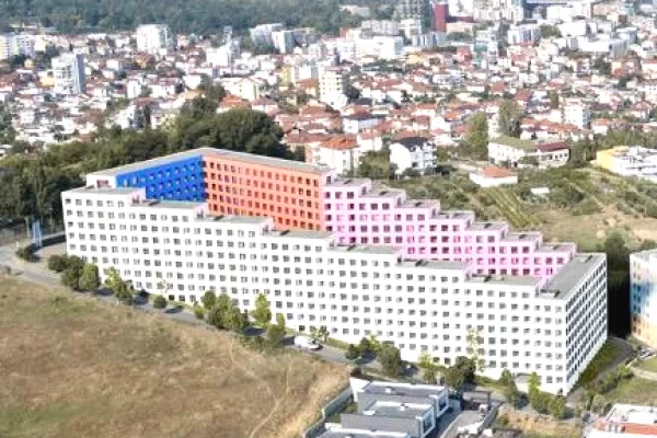 Shtepi ne shitje Apartament ne Tirane, 2+1, Mobilimi Bosh, pa mobiluar, Pagesa 142,000  Euro.