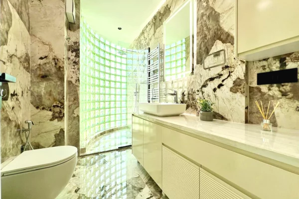 Shtepi me qera Apartament ne Tirane, 4+1, Mobilimi E mobiluar, Pagesa 2,300  Euro.