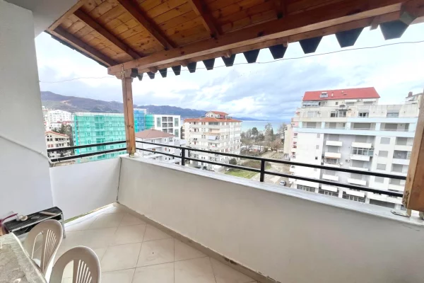 Shtepi ne shitje Apartament ne Pogradec, 2+1, Mobilimi E mobiluar, Pagesa 106,000  Euro.