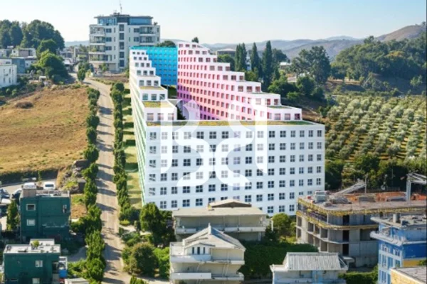 Shtepi ne shitje Apartament ne Tirane, 2+1, Mobilimi Bosh, pa mobiluar, Pagesa 208,000  Euro.