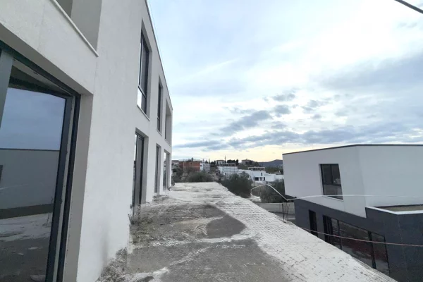 Shtepi ne shitje 3+1 ne Tirane - 270,770 Euro