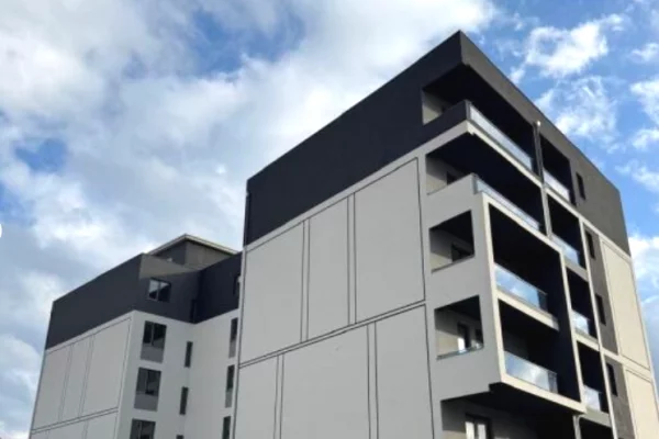 Shtepi ne shitje Apartament ne Pogradec, 1+1, Mobilimi Bosh, pa mobiluar, Pagesa 100,000  Euro.