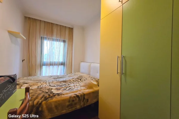 Shtepi me qera Apartament ne Tirane, 2+1, Mobilimi E mobiluar, Pagesa 700  Euro.