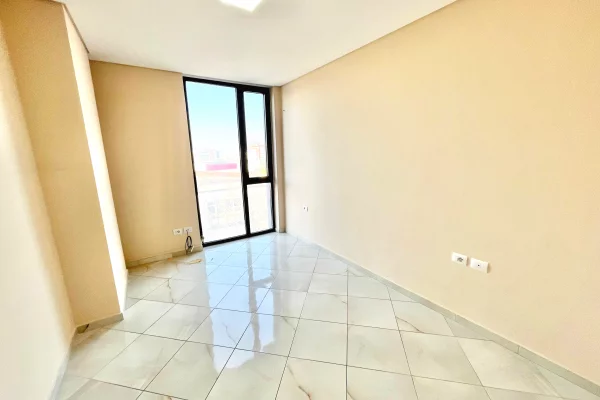 Shtepi me qera Apartament ne Tirane, 1+1, Mobilimi Bosh, pa mobiluar, Pagesa 500  Euro.