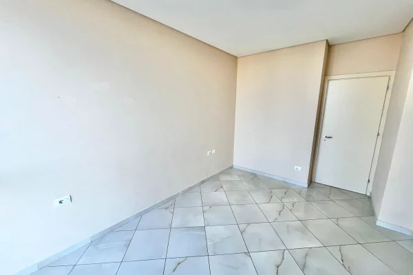 Shtepi me qera Apartament ne Tirane, 1+1, Mobilimi Bosh, pa mobiluar, Pagesa 500  Euro.