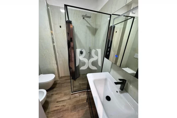 Shtepi me qera Apartament ne Tirane, 2+1, Mobilimi E mobiluar, Pagesa 1,000  Euro.