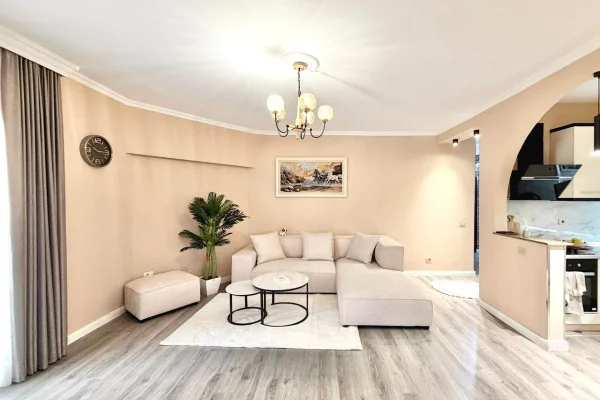 Shtepi me qera Apartament ne Tirane, 2+1, Mobilimi E mobiluar, Pagesa 900  Euro.