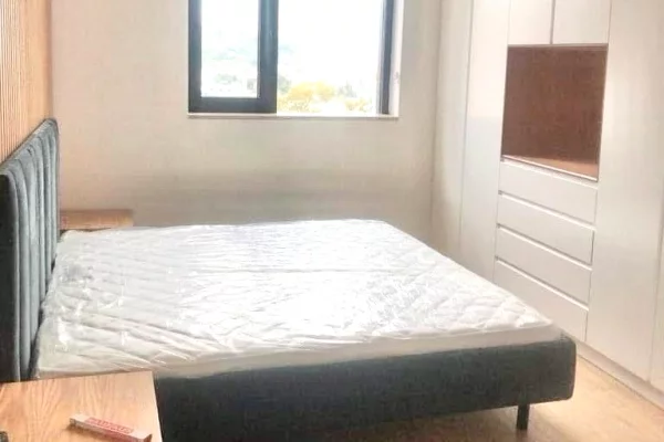 Shtepi me qera Apartament ne Tirane, 2+1, Mobilimi E mobiluar, Pagesa 600  Euro.