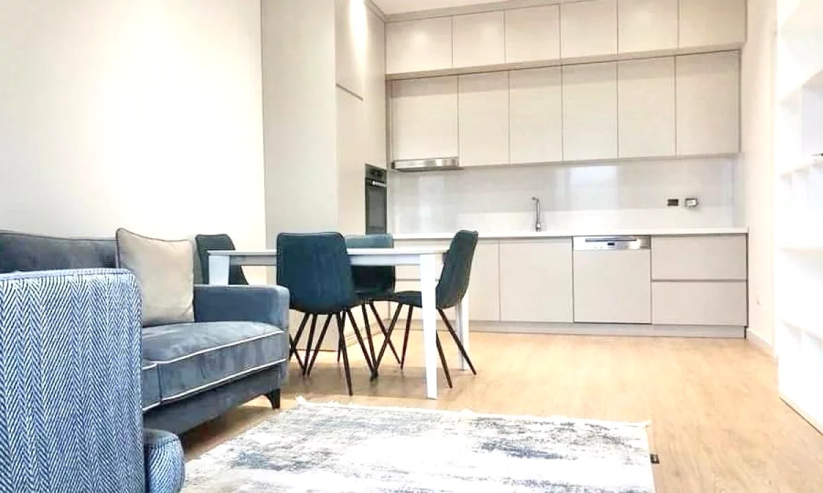 Shtepi me qera Apartament ne Tirane, 2+1, Mobilimi E mobiluar, Pagesa 600  Euro.