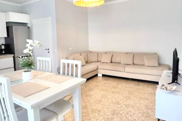 Appartamento in vendita a Durazzo 1+1, Arredato