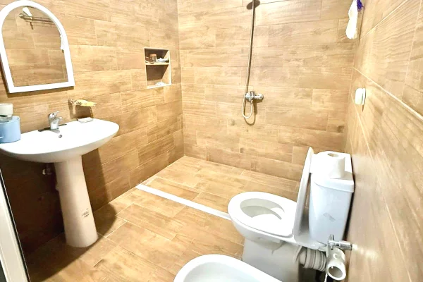 Appartamento in vendita a Tirana 2+1, Arredato