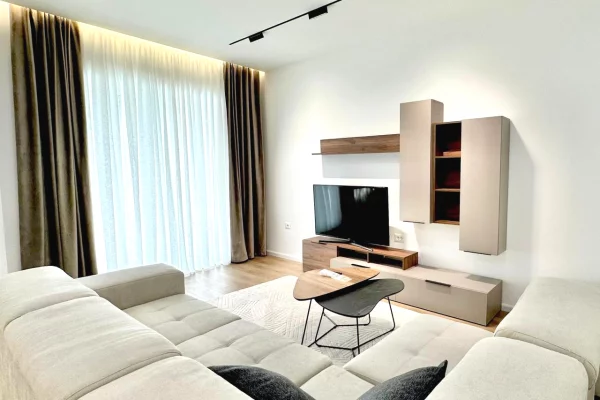 Shtepi me qera Apartament ne Tirane, 2+1, Mobilimi E mobiluar, Pagesa 650  Euro.