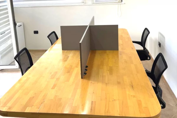 JEPET ME QERA AMBIENT ZYRE NE BLLOK-PRANE ISH-MJELLMES