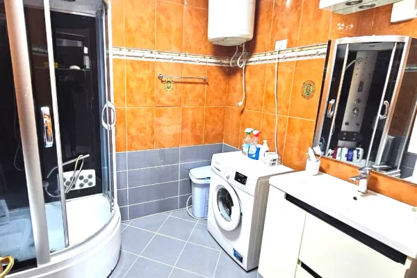 Appartamento in affitto a Tirana 1+1, Arredato