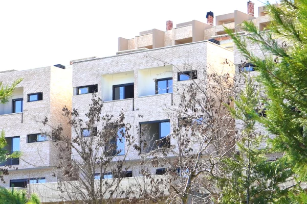 Shtepi ne shitje Vila Luksoze ne Tirane, 7+1, Mobilimi Bosh, pa mobiluar, Pagesa 1,202,974  Euro.