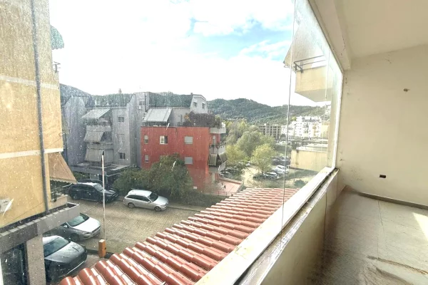 SHITET AMBIENT BIZNESI TE LIQENI I THATE*