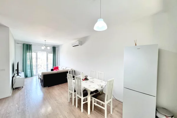 Shtepi ne shitje 2+1 ne Tirane - 250,000 Euro