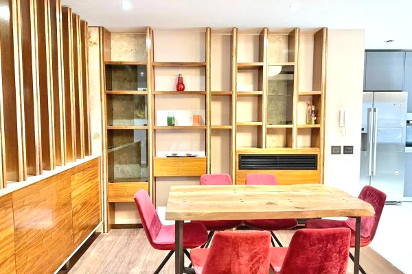 Shtepi me qera 2+1 ne Tirane - 1,600 Euro