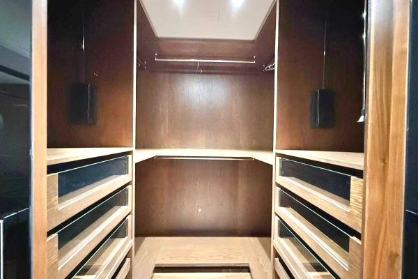 Shtepi me qera Apartament ne Tirane, 2+1, Mobilimi E mobiluar, Pagesa 1,600  Euro.