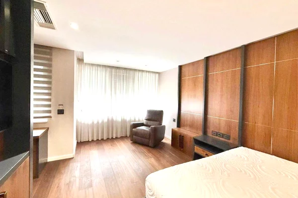 Shtepi me qera Apartament ne Tirane, 2+1, Mobilimi E mobiluar, Pagesa 1,600  Euro.