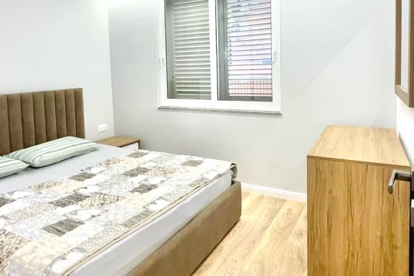 Shtepi me qera Apartament ne Tirane, 1+1, Mobilimi E mobiluar, Pagesa 850  Euro.