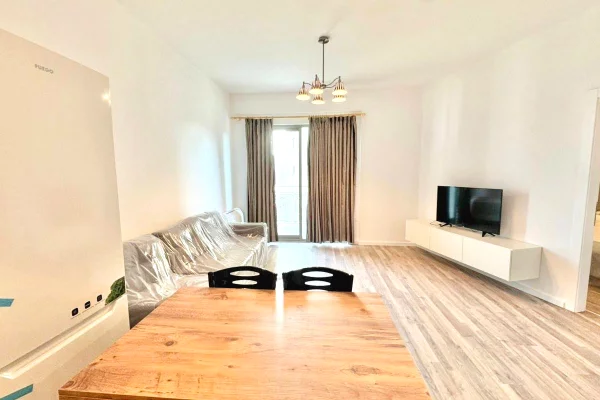 Shtepi me qera Apartament ne Tirane, 1+1, Mobilimi E mobiluar, Pagesa 60,000  Leke.