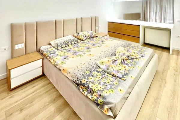 Shtepi me qera Apartament ne Tirane, 2+1, Mobilimi E mobiluar, Pagesa 1,200  Euro.