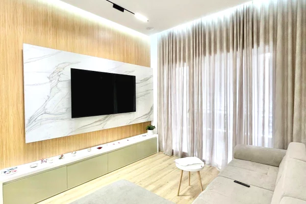 Shtepi me qera Apartament ne Tirane, 2+1, Mobilimi E mobiluar, Pagesa 1,200  Euro.
