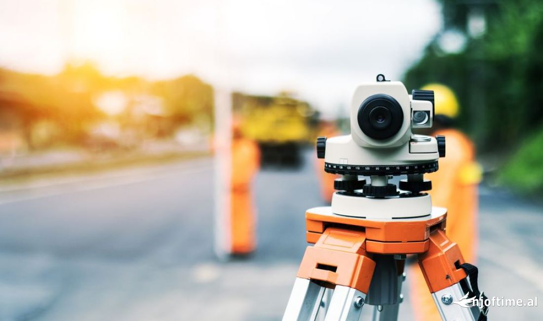 PUNIME TOPOGRAFIKE , TOPOGRAFIA MEGA