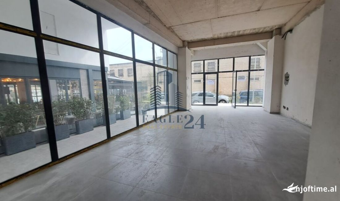 SHITET DYQAN TEK TREGU USHQIMOR,MISTO MAME