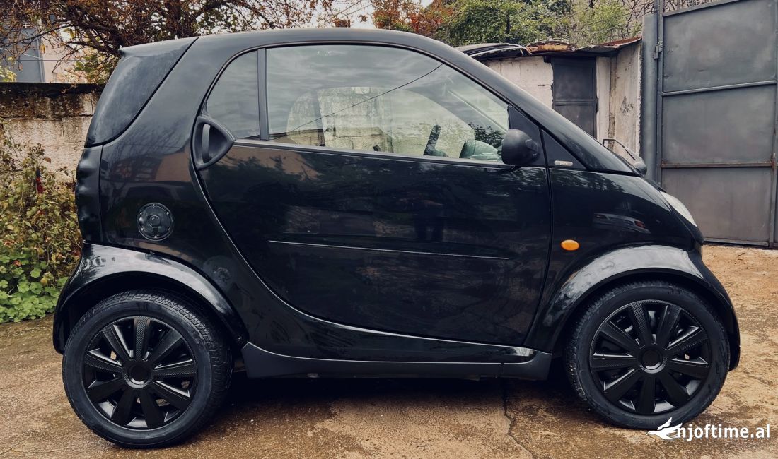 Auto in Vendita a Tirana, Smart, 2002 Benzine,Kambio Automatik Pagamento 1,900  Euro.