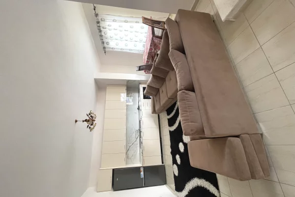 Casa privata/Indipendente in affitto a Tirana 2+1, Arredato