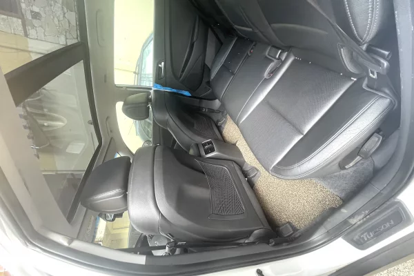 Makina ne shitje ne Tirane, Hyundai, 2016 Diesel,Kambio Automatik Pagesa 1,000,000  Leke.