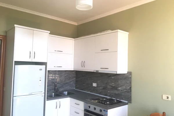 Shtepi me qera 1+1 ne Tirane - 45,000 Leke