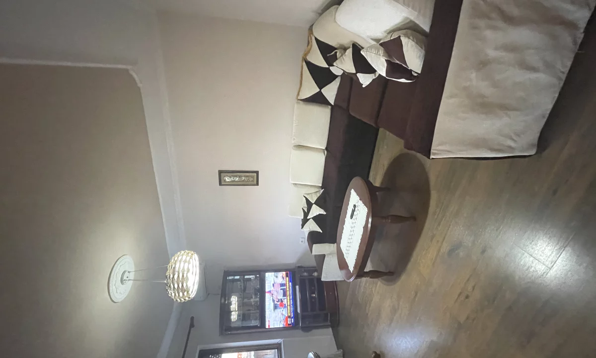 Shtepi me qera Apartament ne Tirane, 1+1, Mobilimi E mobiluar, Pagesa 40,000  Leke.