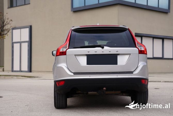 Makina me qera Volvo me cmim 50 euro dita 