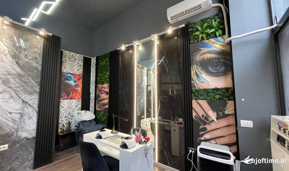 Shitet Biznesi Studio-estetike ambient I investuar dhe klientele e ngritur,Cmimi 15000Euro i diskutueshem