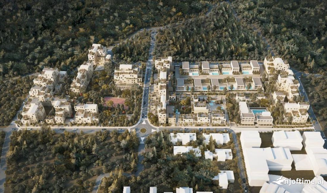 Shtepi ne shitje Apartament ne Himare, Garsoniere, Mobilimi Bosh, pa mobiluar, Pagesa 150,000  Euro.