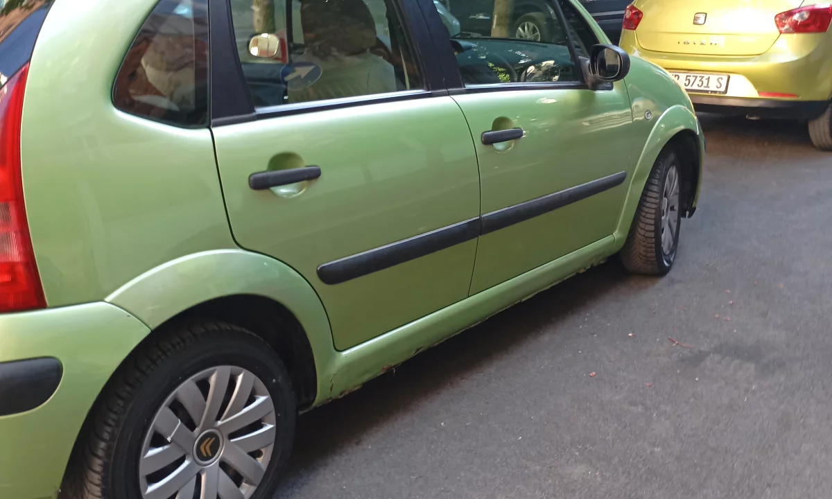 Makina ne shitje ne Tirane, Citroen, 2005 Diesel,Kambio Manual Pagesa 1,600  Euro.