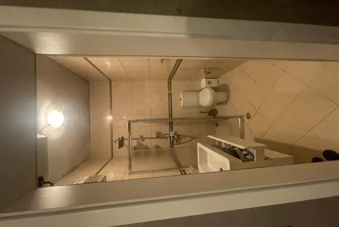 Shtepi ne shitje Apartament ne Tirane, 2+1, Mobilimi E mobiluar, Pagesa 385,000  Euro.