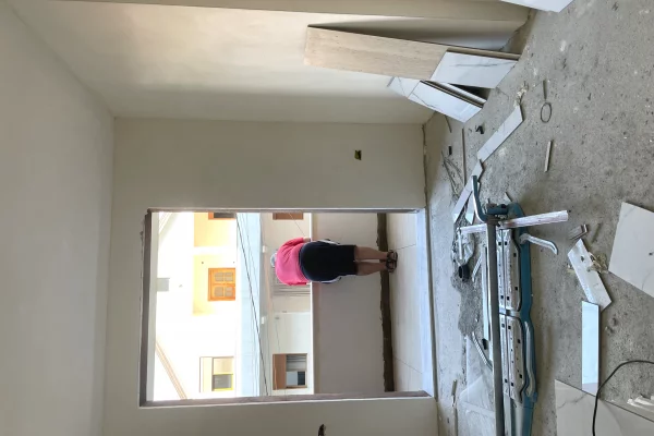 Shtepi ne shitje Apartament ne Tirane, 2+1, Mobilimi Bosh, pa mobiluar, Pagesa 9,980,000  Leke.